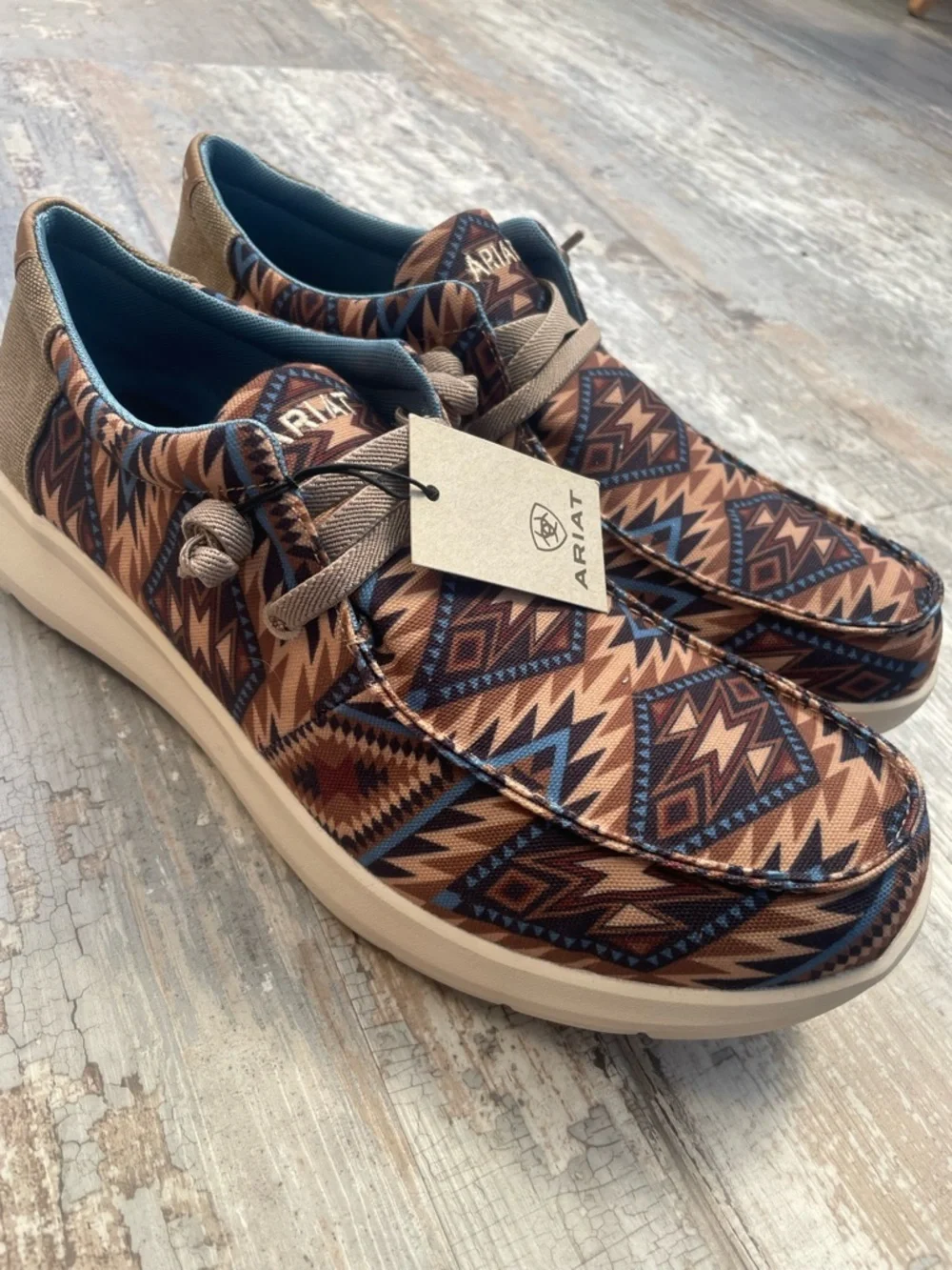 NWT Men’s Ariat Hilo Dusty Blue Southwest/Tan Shoes